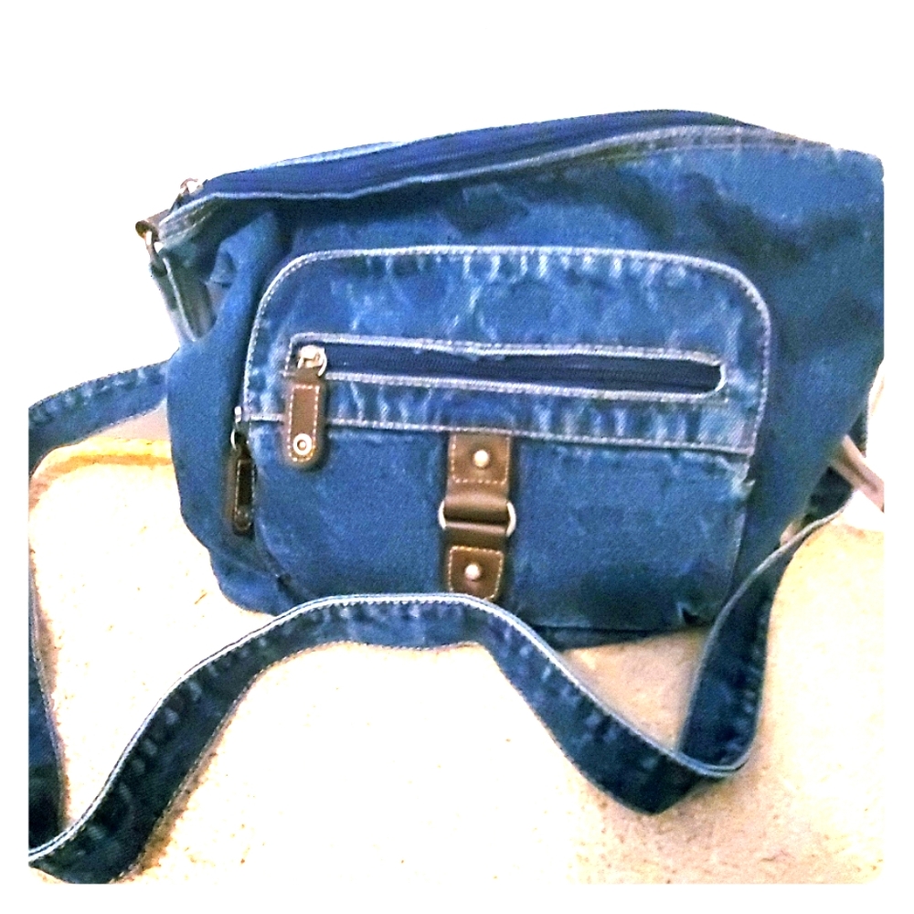 Time and Tru denim purse